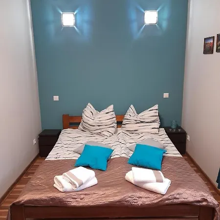Apartment Mieszkanie Z Widokiem Na Park -cieplice Slaskie Zdroj *