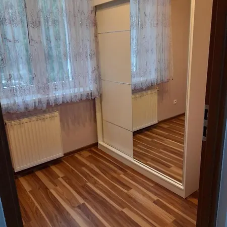 Mieszkanie Z Widokiem Na Park -cieplice Slaskie Zdroj