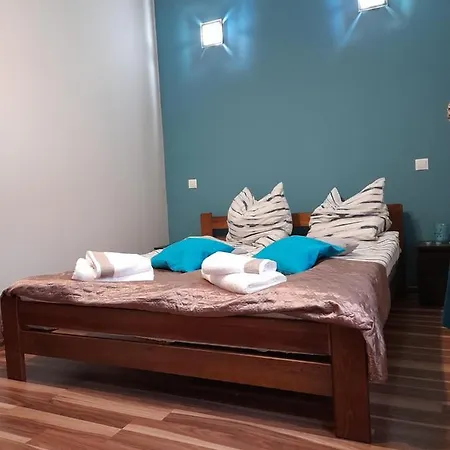 Mieszkanie Z Widokiem Na Park -cieplice Slaskie Zdroj Apartmán